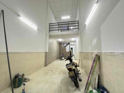 Cho thuê nhà nguyên căn dg âu cơ vị trí đẹp