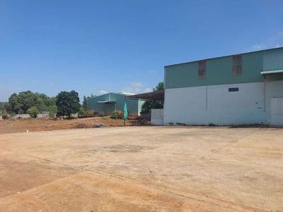 Cho thuê xưởng 1500 và 7000m2.Gần ql 56,châu đức,bà rịa.Giá 35k / m2