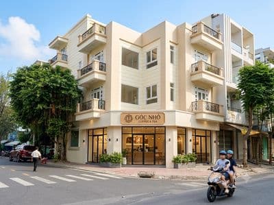 Nhà hai mặt tiền gần lý chiêu hoàng quận 6, trệt 3 lầu dtsd ~1000m2