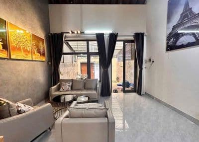 Cho thuê nhà đẹp 2 tầng full nội thất khu Nam Việt Á gần Bùi Tá Hán