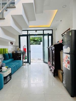 Nhà nở hậu tài lộc phú nhuận, 2 tầng, 202/nguyễn đình chính, 6,35t tl