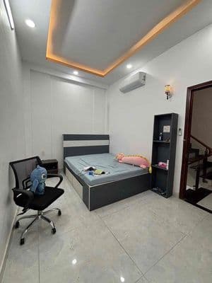 Cho thuê nhà nguyên căn Dương cát lợi sát quận 7