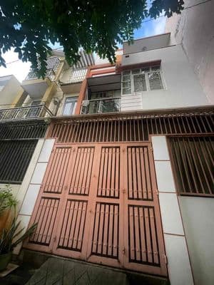hơn 5tỷ-3 tầng-4pn-60m2- ngay vạn phúc city-hiệp bình phước