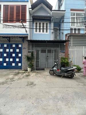 Cho thuê nhà nguyên căn hẻm huỳnh tấn phát - nhà bè