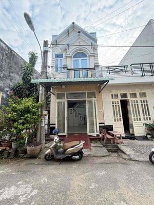Nhà lầu 2 phòng kdc 91B