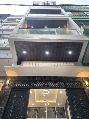 5 lầu hẻm 4m cách 15m ra mặt tiền 4pn 4wc
