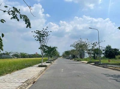 Tôi cần bán 1 lô đất