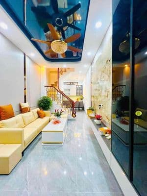 NGỌC KHÁNH - BA ĐÌNH 9tỷ - 36M Thiết kế 4 tầng ,6 ngủ.