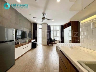 Studio ban công thoáng mát - full nội thất - thiết kế hiện đại
