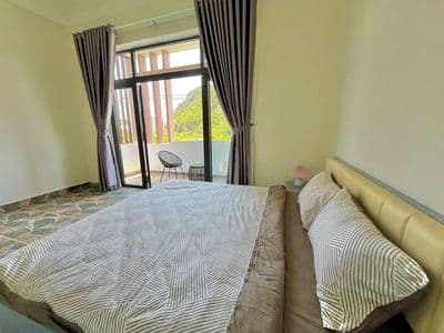 Cho thuê nhà 3 tầng: phạm hữu nhật - 4 phòng - 4wc - view công viên
