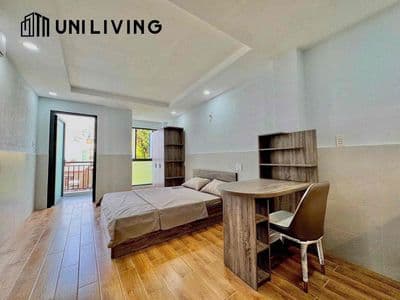 Căn Hộ Ban Công Gần Đại Học Bách Khoa Vạn Hạnh Mall Máy Giặt Riêng Q10