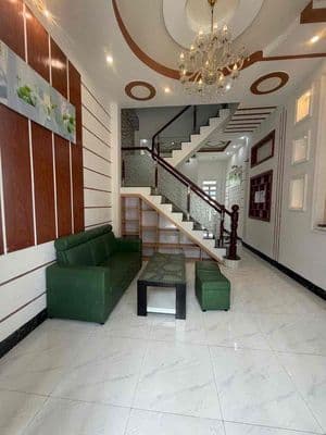 Nhà trệt lầu đẹp 4x12m 02phòng sẵn 02 máy lạnh hẻm Nguyễn Văn Cừ