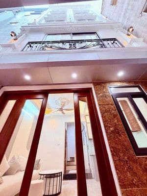 Xuân Đỉnh Ngoại Giao Đoàn 35m2 mt5m 5T thang máy, chủ chào hơn8đ có tl