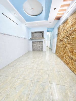 Nhà 3 tầng - 3pn, 2wc - đường xe hơi