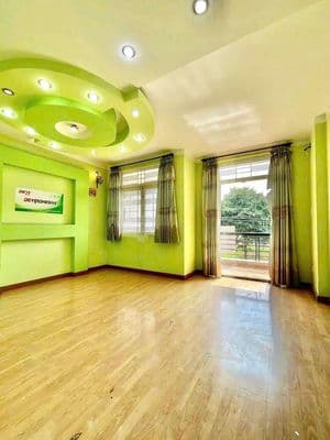 Cho thuê nhà đường nội bộ đối diện công viên