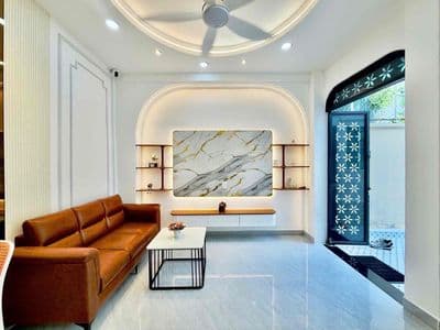 Sát hxh Tăng Bạt Hổ, có sân để xe, có PN trệt Chỉ 4.35 tỷ bớt lộc
