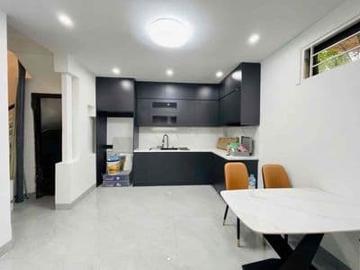 Yên Hoà, 30m, 3 ngủ, Lô góc, Nhà đẹp full nội thất, Không quy hoạch