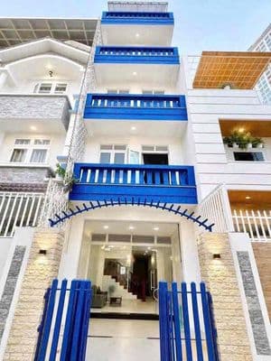 Bán Nhà 4 Tầng Mặt Tiền Cao Văn Bé Cách Bãi Tắm Biển Hòn Chồng 100m