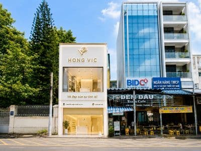 Mặt tiền cách mạng tháng 8 quận 3 - 5x30m - 4 tầng - giá 50 triệu