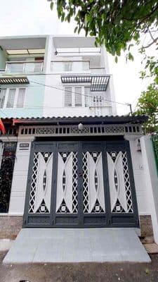 Cho thuê nhà TX24 ngay uỷ ban Phường