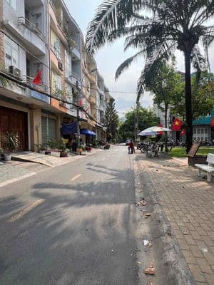 Bán nhà đường 320 Bông Sao P5 Q8, 4 tầng, DT 4x16m