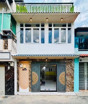 mặt tiền buôn bán có căn nhà mới tinh