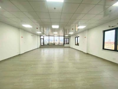 Cho thuê 3 tầng Văn Phòng rộng 400m2 sàn MT đường Nguyễn Tri Phương