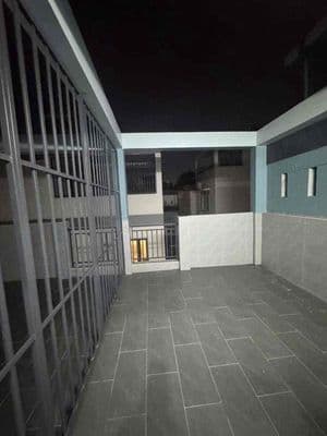 Cho Thuê Nhà Mới Xây Mới Tinh 2Lầu 2PN.3WC 688 Quang Trung 10tr M.Lanh