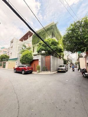 Nguyễn Trọng Tuyển 6 tầng BTCT 4PN gần sân bay giáp Phú Nhuận