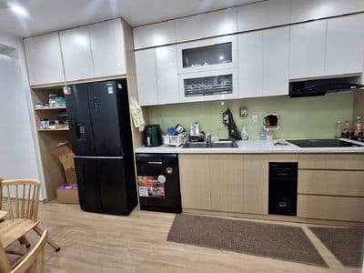 Bán căn hộ lô góc 17T1 Cương Kiên, gần Bảo tàng Hà Nội, 80m2, 3 ngủ.
