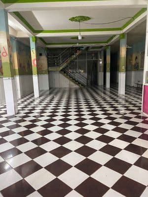 Nhà cho thuê mặt tiền đường chiến lược 8x40m suốt 1l