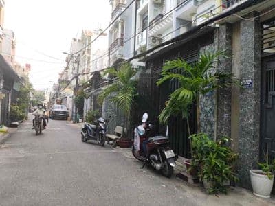 Nhà 3 tầng ngộp bank dt4x15m60m²4p tặng full nội