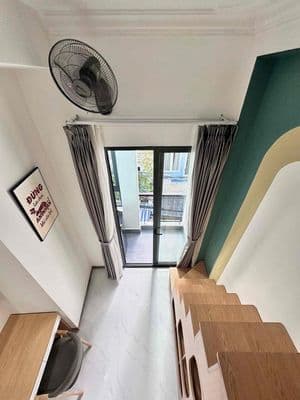 Căn Hộ Gác Lửng Gần Đại Học Bách Khoa Vạn Hạnh Mall Máy Giặt Riêng Q10