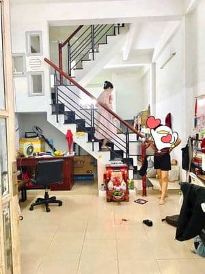 Nhà Đẹp 1 Trệt 1 Lầu – 2PN – P. Bình Hưng Hòa – Giá Chỉ 8,5 Triệu