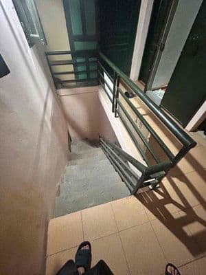 chính chủ cần bán căn hộ tập thể lõi phố cổ