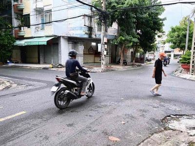 Cho thuê Gốc 2 Mặt Tiền Khu Tên Lửa sầm uất, Kinh doanh mọi ngành nghề