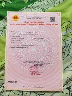 Bán nhà mặt tiền vị trí đẹp – Nhà trống, xây mới ngay.