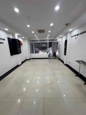 Cho thuê mặt tiền ngay Đường Man Thiện sát chợ đêm