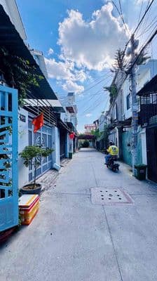 bán nhà 1 trệt 2 lầu thạnh xuân 25 gần uỷ ban thạnh xuân cũ Quận 12