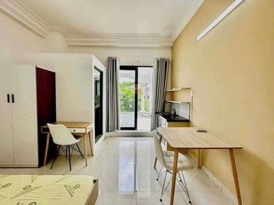 Studio ban công siêu rộng | full nội thất | gần chợ bà chiểu