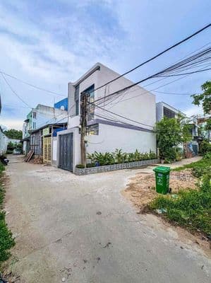 nhà bán tret lầu hem 368 tran nam phú