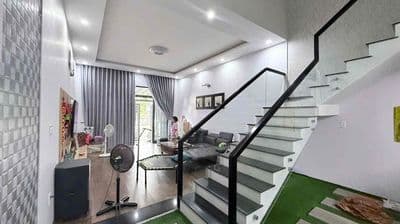 Cho thuê nhà gần võ chí công, 3pn, giá 15tr