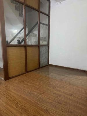 Cho thuê nhà ngõ Lương Sử C