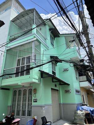 Cho Thuê Nhà Trần Văn Quang - Tân Bình 2 Phòng ngủ Tollet riêng
