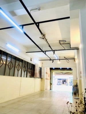 Mặt tiền đường Thăng Long 4x20 đầy đủ tiện nghi, vào kinh doanh ngay