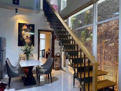Cho thuê nhà 2 tầng mặt tiền đường- nguyễn hữu hào - nam việt á
