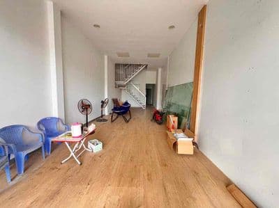 Cho thuê nhà 3 tầng 5 pn đường ngũ hành sơn ngay đại học kinh tế-22tr