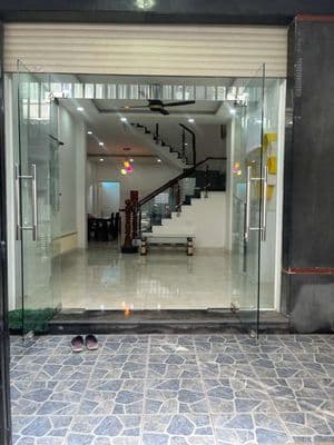 Cho thuê nhà hẻm xe hơi 1979 htp - nhà bè 2 lầu ,72m2, 4pn, 5wc