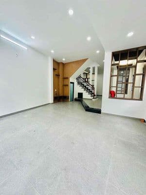 Nhà góc bùi hữu diên, dt: 5.2x15m nở hậu hơn 6m 3.5tấm, giá: 8.7tỷ