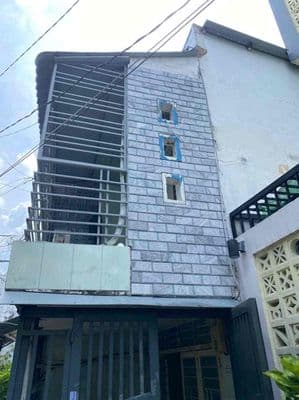 hẻm 3 gác Nơ Trang Long 4pn 2 lầu giá chỉ 10tr